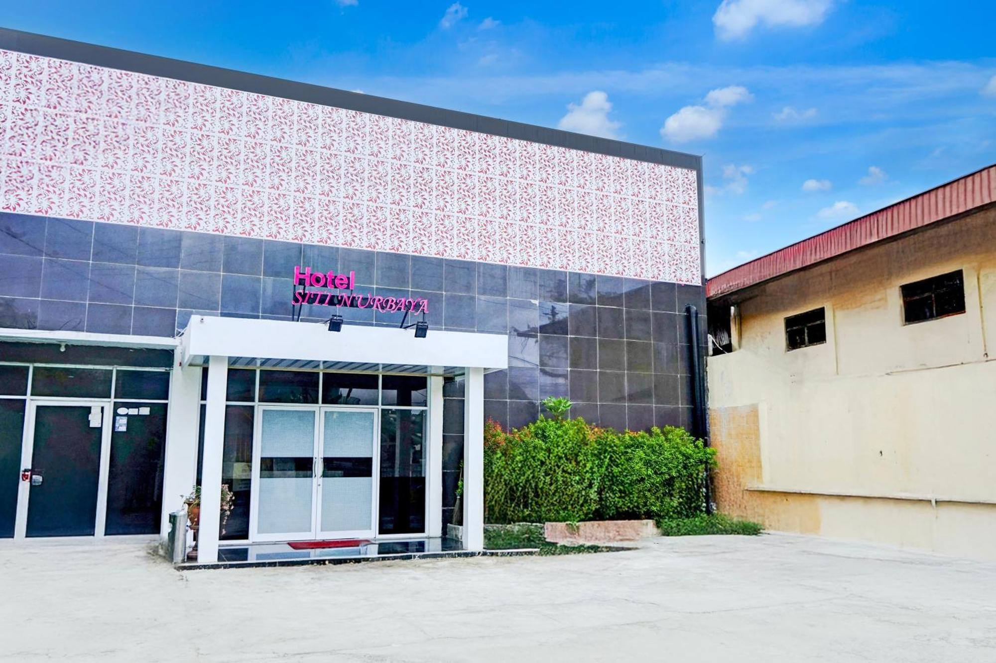 Hotel O Padang City Center Near Pantai Padang Formerly Hotel Siti Nurbaya Exteriör bild